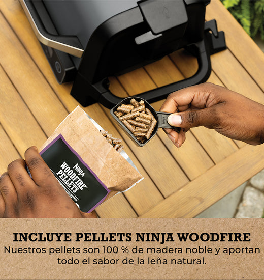 Parrilla eléctrica con Ahumador Ninja Woodfire